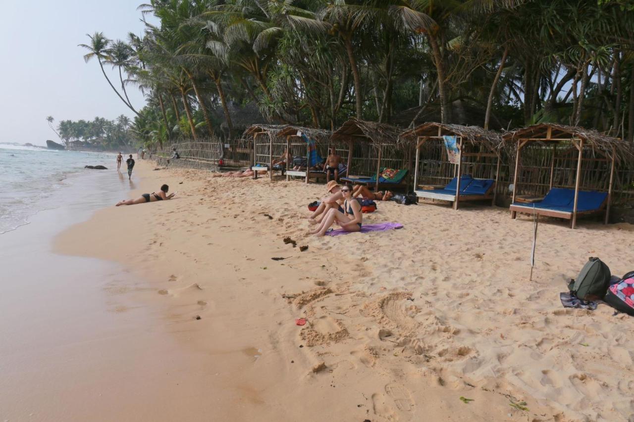 Jayaa Beach Talpe Extérieur photo